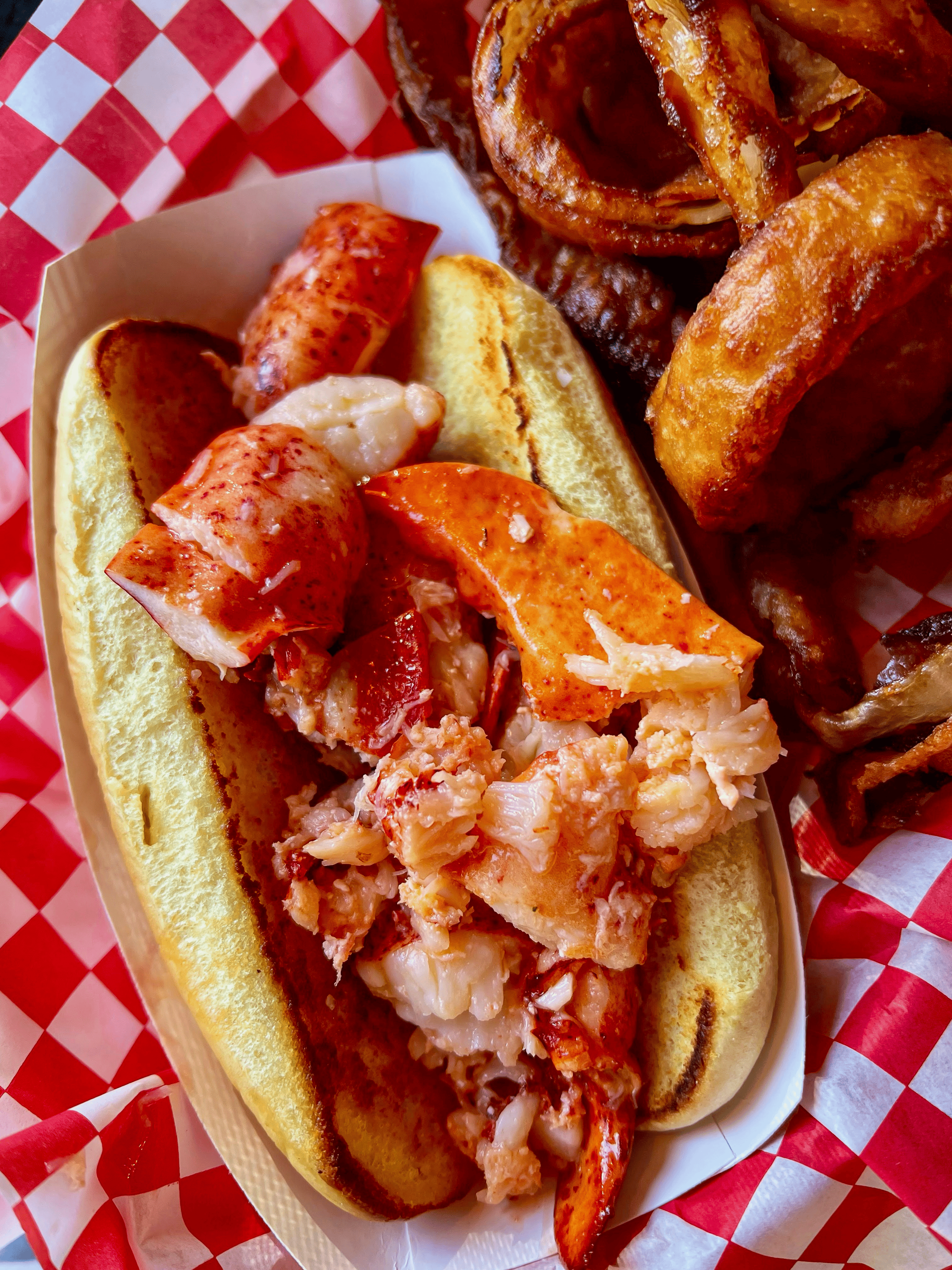 bostwick's hot buttered lobster roll